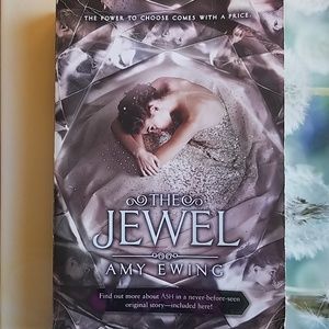 (1) The Jewel by Amy Ewing